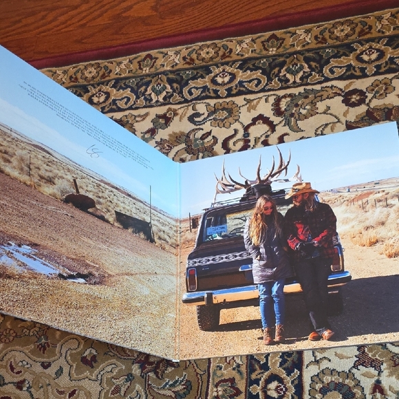 Chris Stapleton Traveller Vinyl Record 2 Record Set - Picture 2 of 3